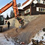 Betongmuren börjar ta form.